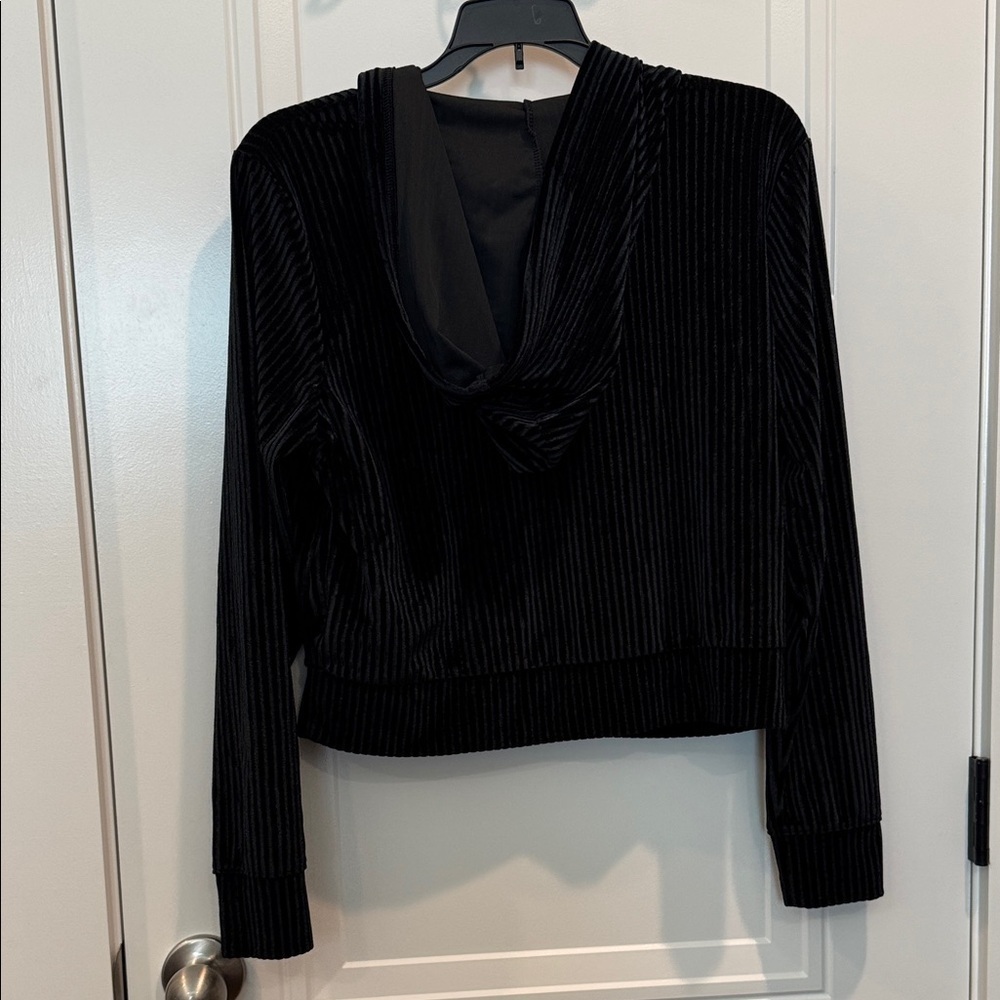 Colsie Black Ribbed Bomber Jacket - Picture 6 of 6